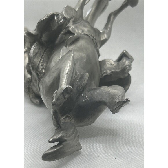 1983 CHILMARK ? Cheyenne inspired by Fredric Remington ? As Is No stand No Base - Picture 9 of 9